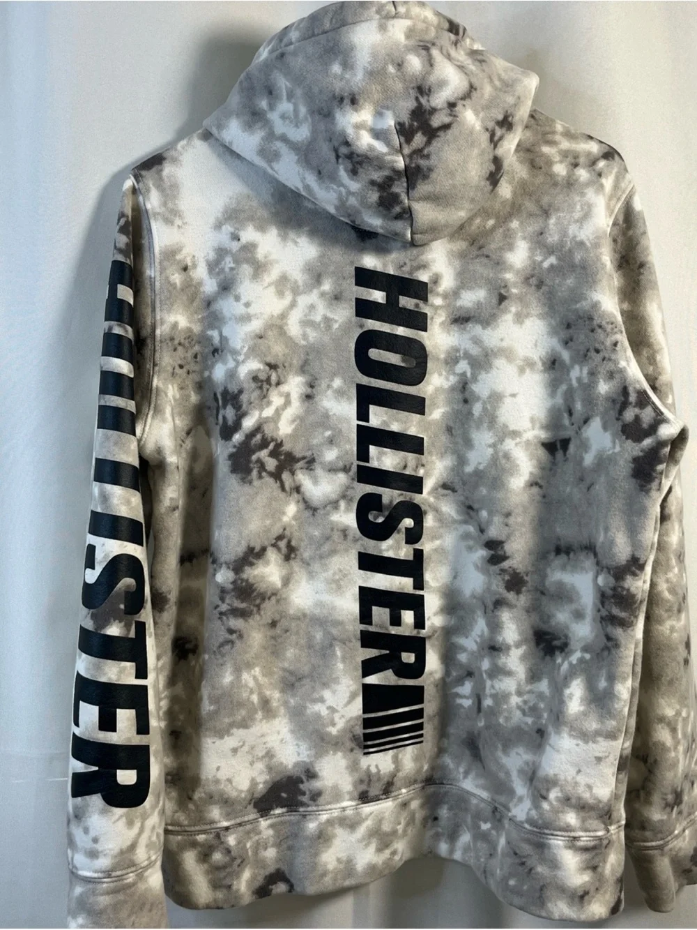 Hollister Men's Gray & Black Tie-Dye Crewneck Hoodie